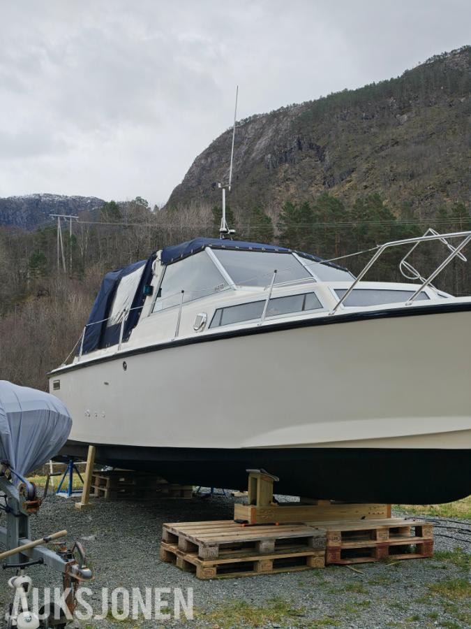 1983 Nimbus 800 Turbo båt med volvo penta 130hk