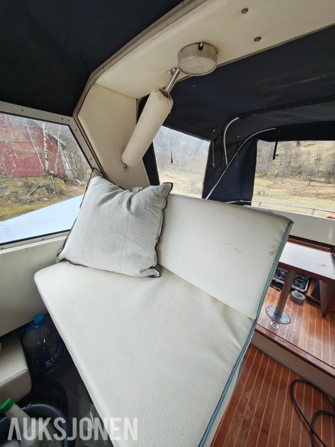 1983 Nimbus 800 Turbo båt med volvo penta 130hk
