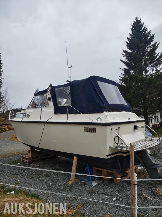 1983 Nimbus 800 Turbo båt med volvo penta 130hk