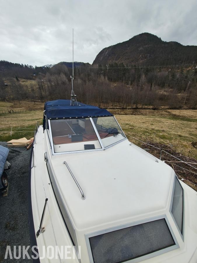 1983 Nimbus 800 Turbo båt med volvo penta 130hk