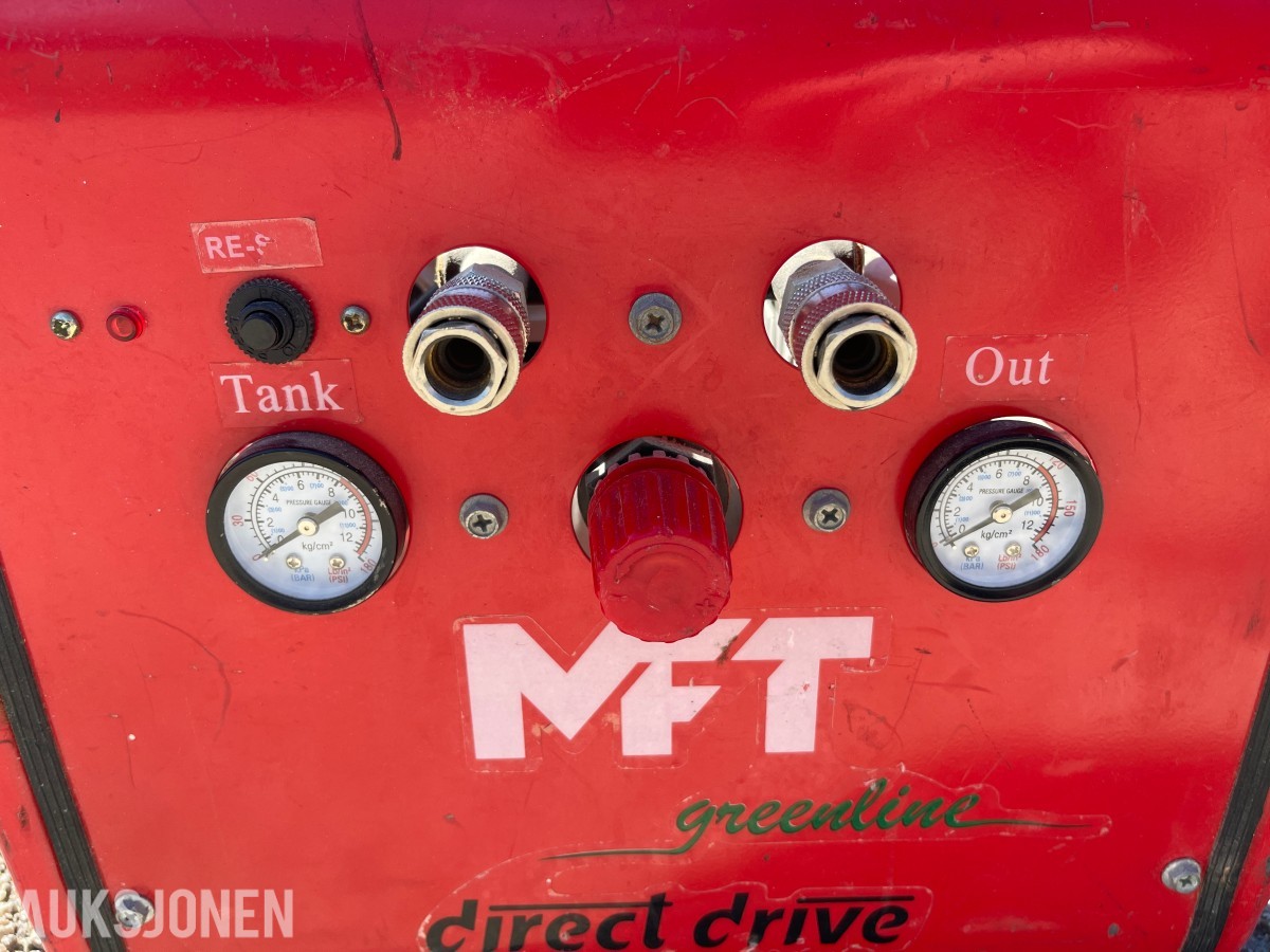 Luftkompressor 230V med slange – kompakt modell