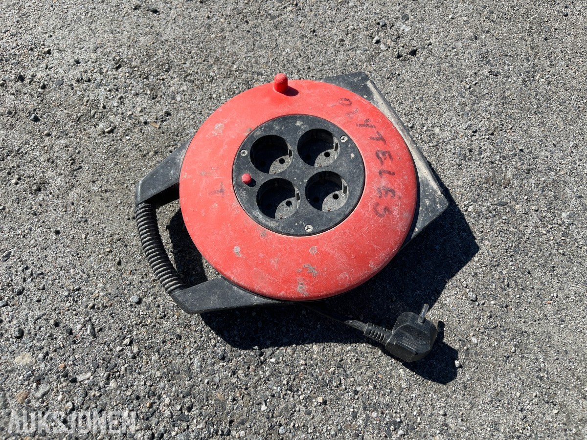 Kabeltromler – 5 stk med kabler