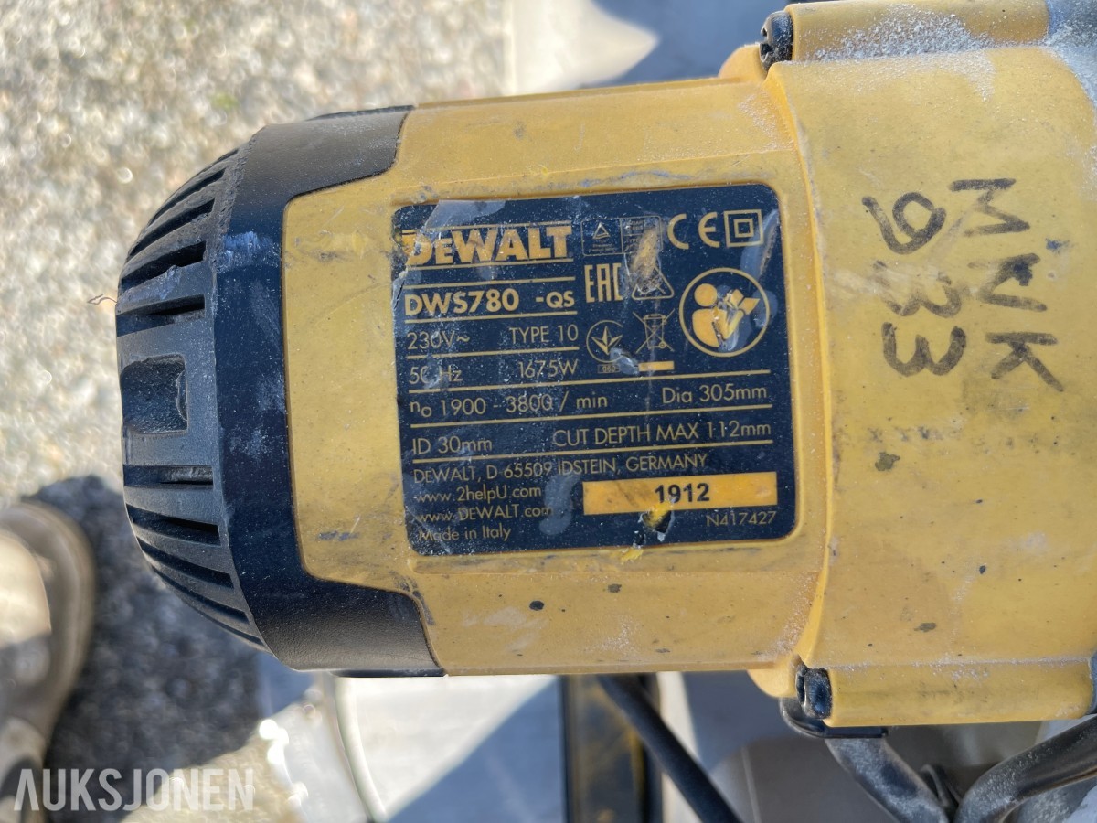 DeWalt kapp- og gjærsag DWS780 med langt stativ