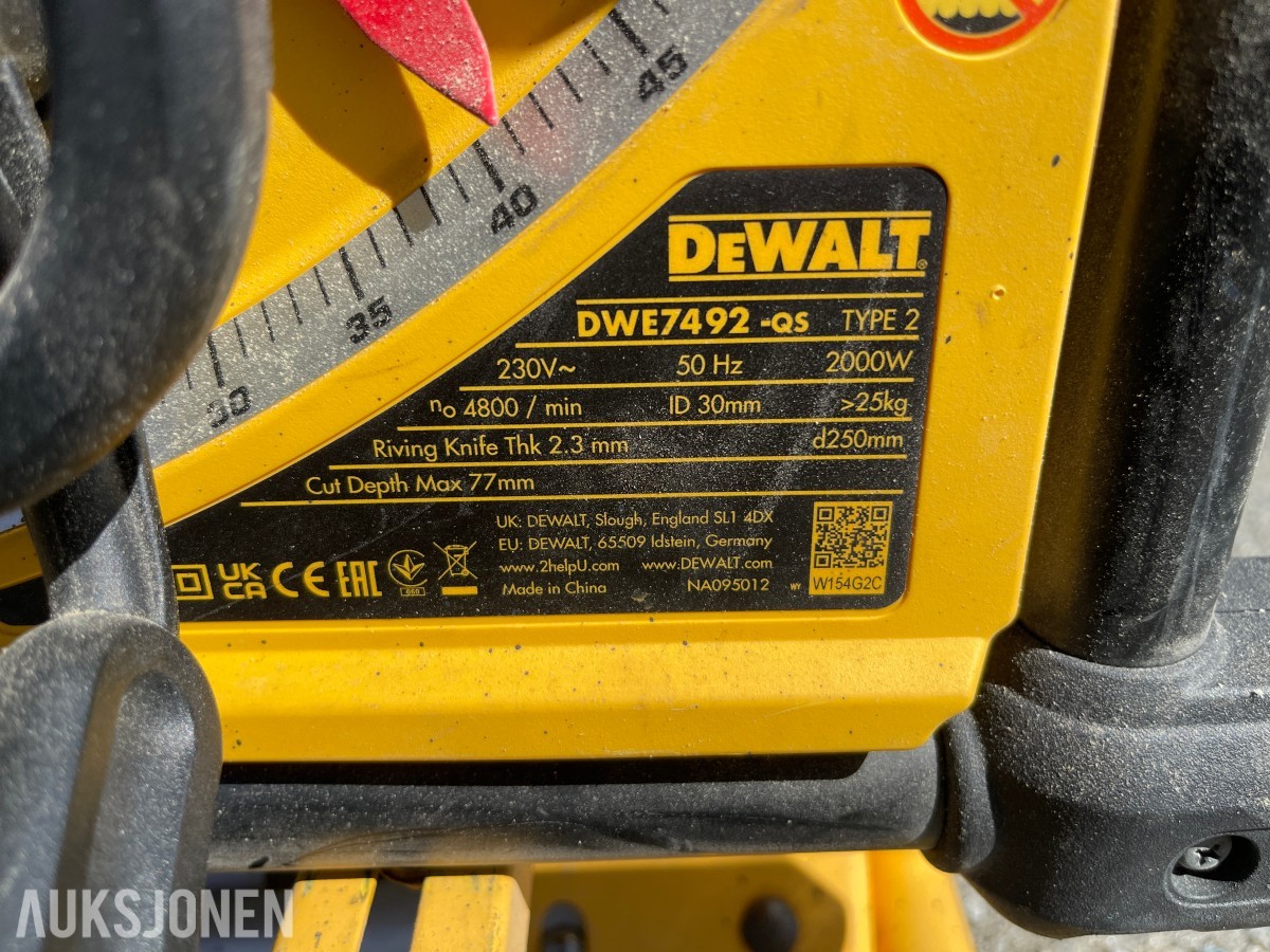 DeWalt bordsag DWE7492 med stativ