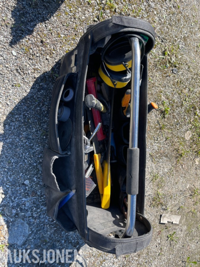 Stor verktøypakke – Bosch, DeWalt, Nilfisk m.m.