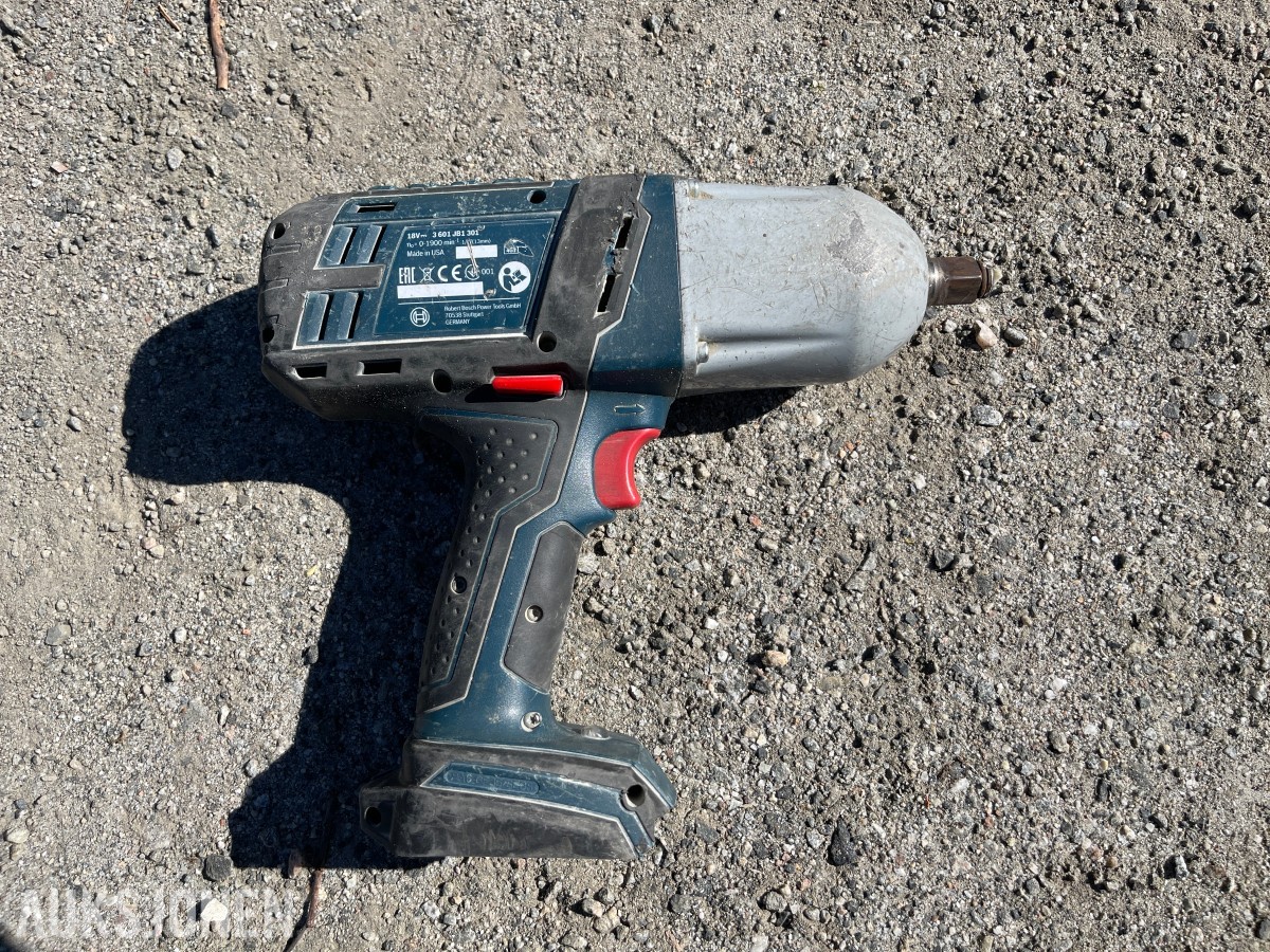 Stor verktøypakke – Bosch, DeWalt, Nilfisk m.m.