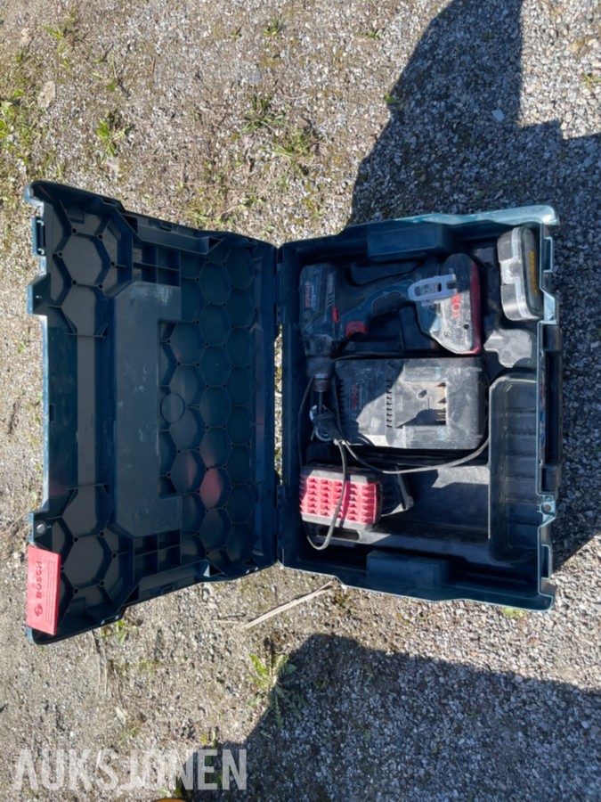 Stor verktøypakke – Bosch, DeWalt, Nilfisk m.m.