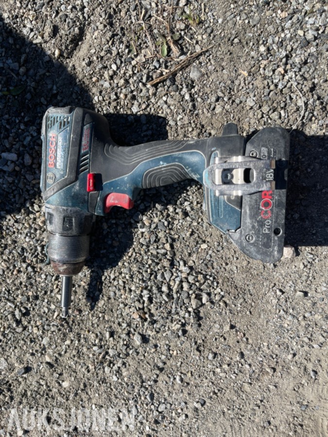 Stor verktøypakke – Bosch, DeWalt, Nilfisk m.m.