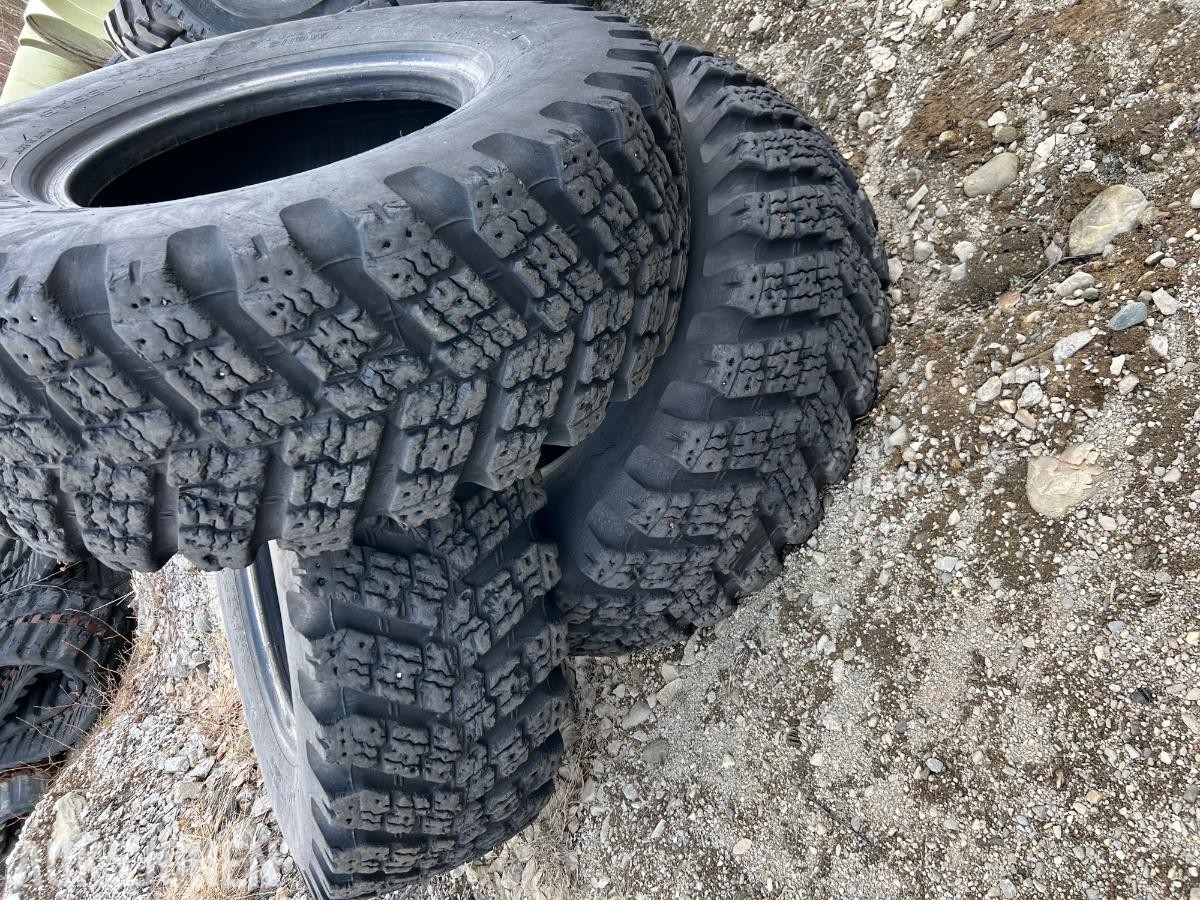 4 stk dekk Radial tubeless offroad 385/75 R22,5