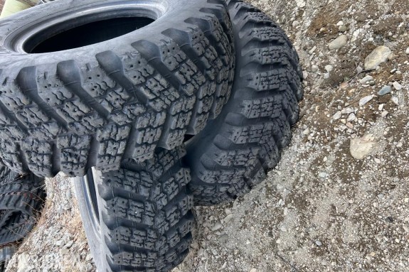 4 stk dekk Radial tubeless offroad 385/75 R22,5