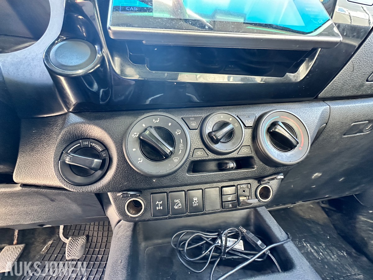 2016 Toyota HILUX 2.4-150 D 4WD - arbeidsbil / prosjekt