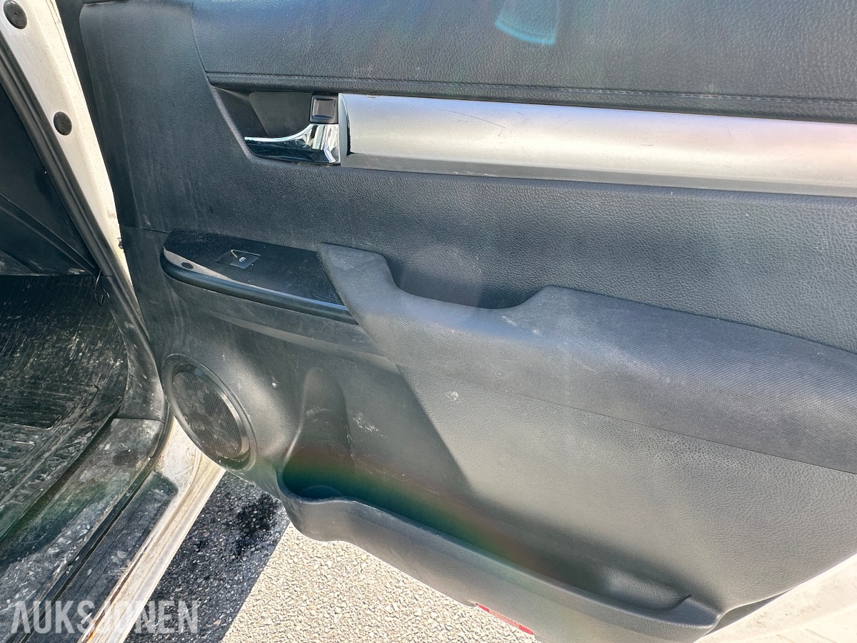 2016 Toyota HILUX 2.4-150 D 4WD - arbeidsbil / prosjekt
