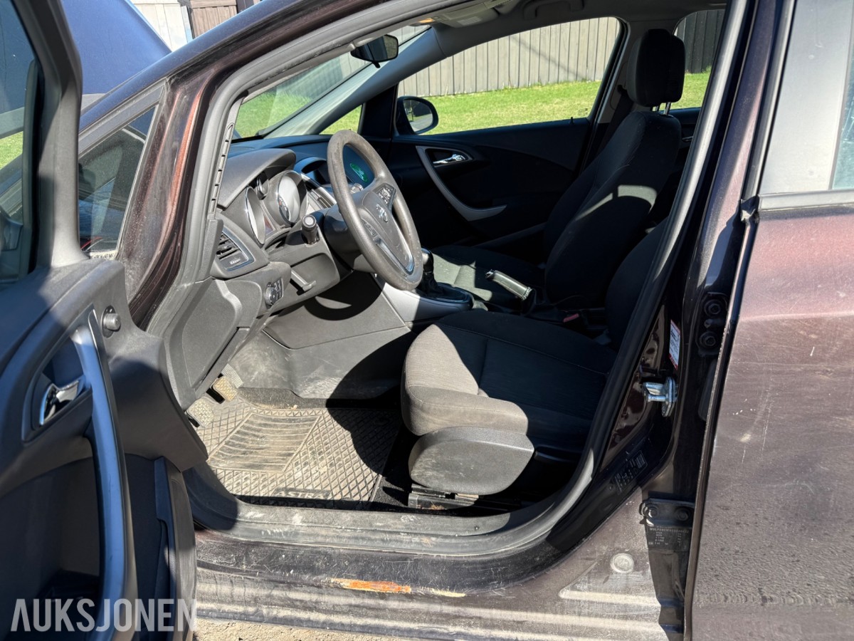 2013 Opel ASTRA 1.7-110 D, multiratt, tilh.feste, s+v hjul
