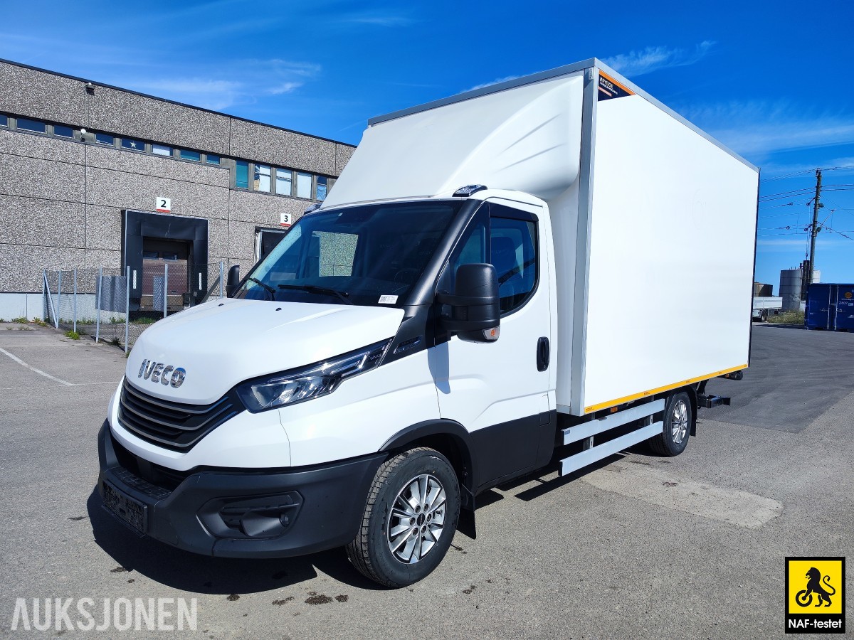 2024 Iveco Daily 156HK AUT SKAPBIL HENGERFESTE BAKLØFTER VARMER CRUISE 