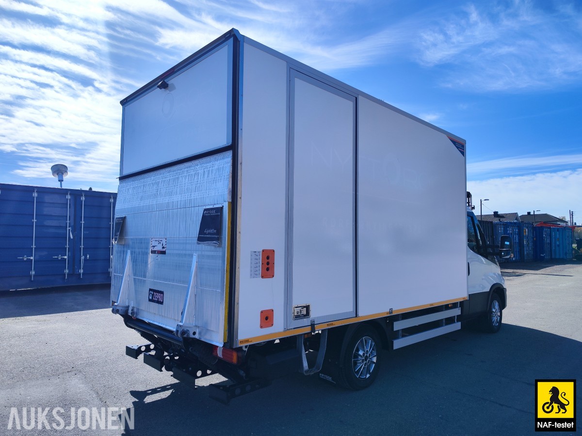 2024 Iveco Daily 156HK AUT SKAPBIL HENGERFESTE BAKLØFTER VARMER CRUISE 