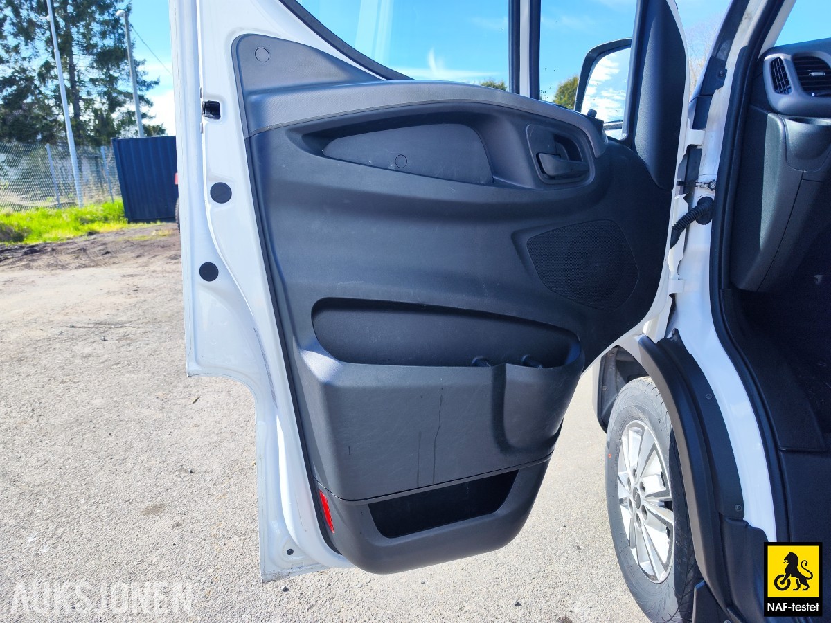 2024 Iveco Daily 156HK AUT SKAPBIL HENGERFESTE BAKLØFTER VARMER CRUISE 