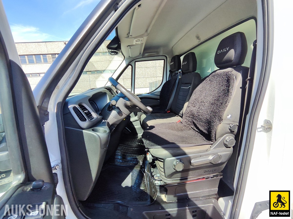 2024 Iveco Daily 156HK AUT SKAPBIL HENGERFESTE BAKLØFTER VARMER CRUISE 