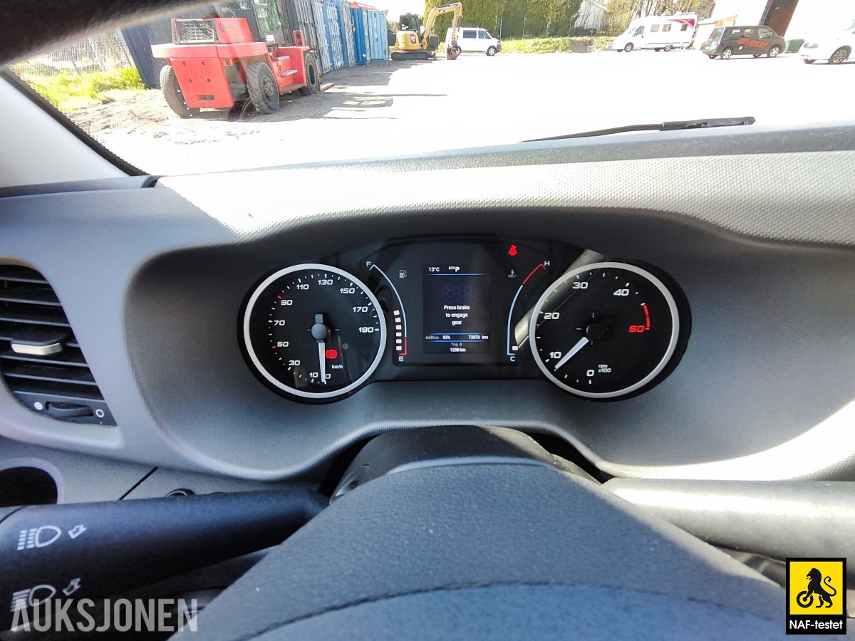 2024 Iveco Daily 156HK AUT SKAPBIL HENGERFESTE BAKLØFTER VARMER CRUISE 