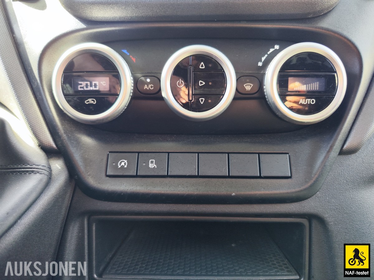 2024 Iveco Daily 156HK AUT SKAPBIL HENGERFESTE BAKLØFTER VARMER CRUISE 