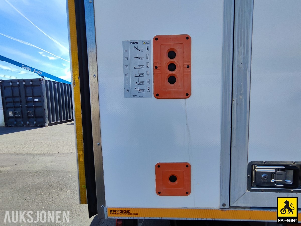 2024 Iveco Daily 156HK AUT SKAPBIL HENGERFESTE BAKLØFTER VARMER CRUISE 