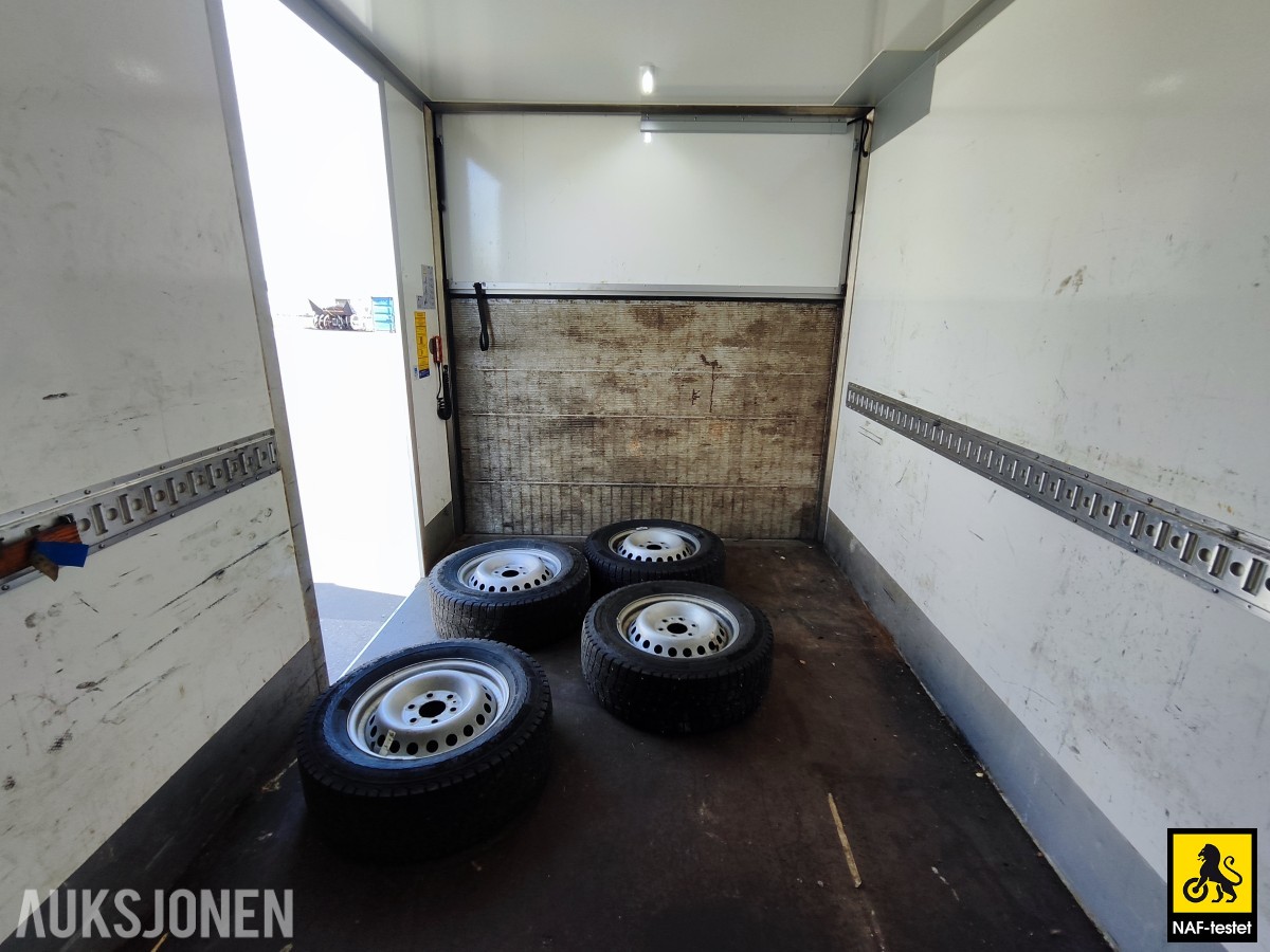 2024 Iveco Daily 156HK AUT SKAPBIL HENGERFESTE BAKLØFTER VARMER CRUISE 