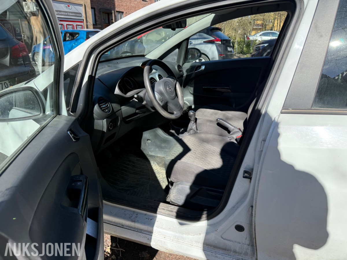 2013 Opel CORSA 1.2-69, Ecoflex, manuell, EU2027, multifunksjonsratt, RADIO