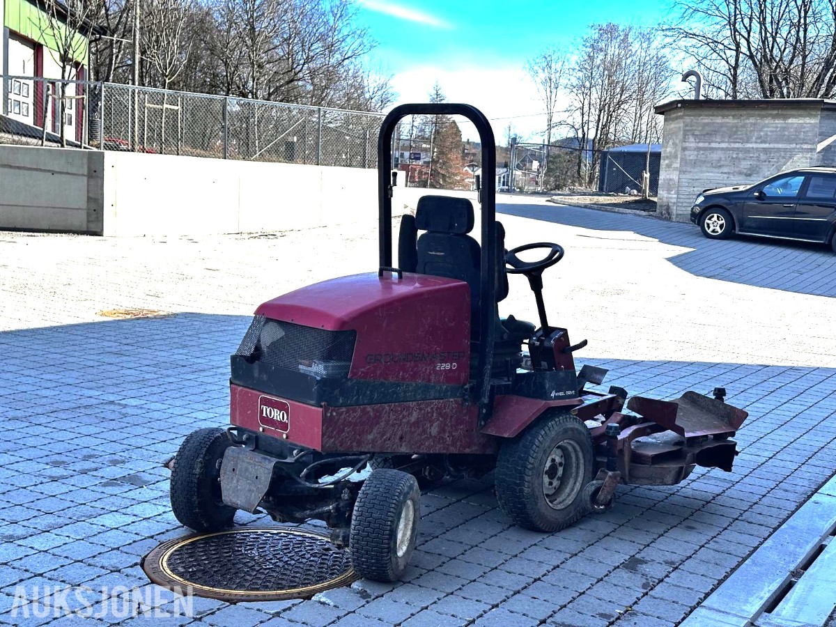 Toro Groundsmaster 228D gressklipper – 4WD – ca. 2260 timer – reparasjonsobjekt