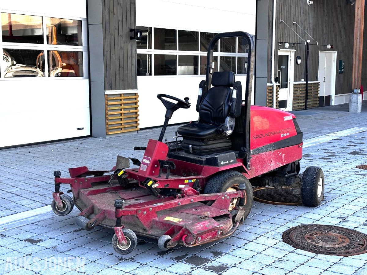 Toro Groundsmaster 228D gressklipper – 4WD – ca. 2260 timer – reparasjonsobjekt