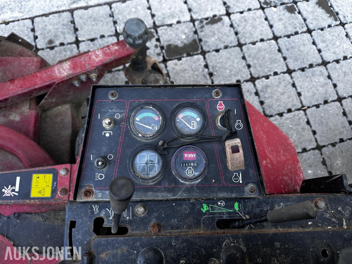 Toro Groundsmaster 228D gressklipper – 4WD – ca. 2260 timer – reparasjonsobjekt
