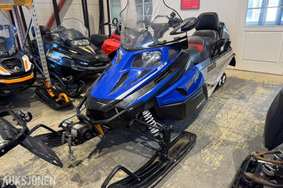 2013 Arctic Cat Bearcat Z1 XT snøscooter / bredbelter
