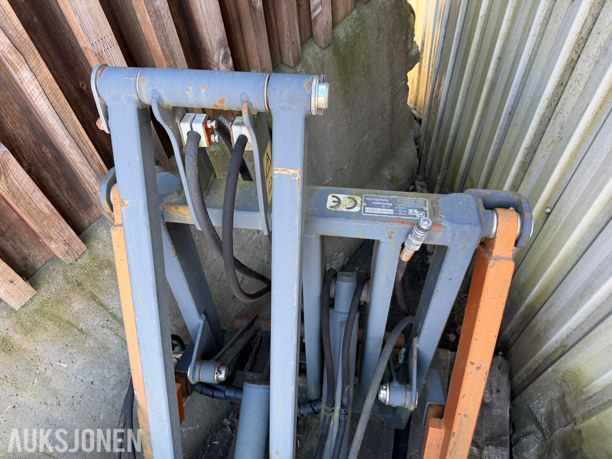 Golchert Maschinenbau frontlaster med pallegafler/ skuffe