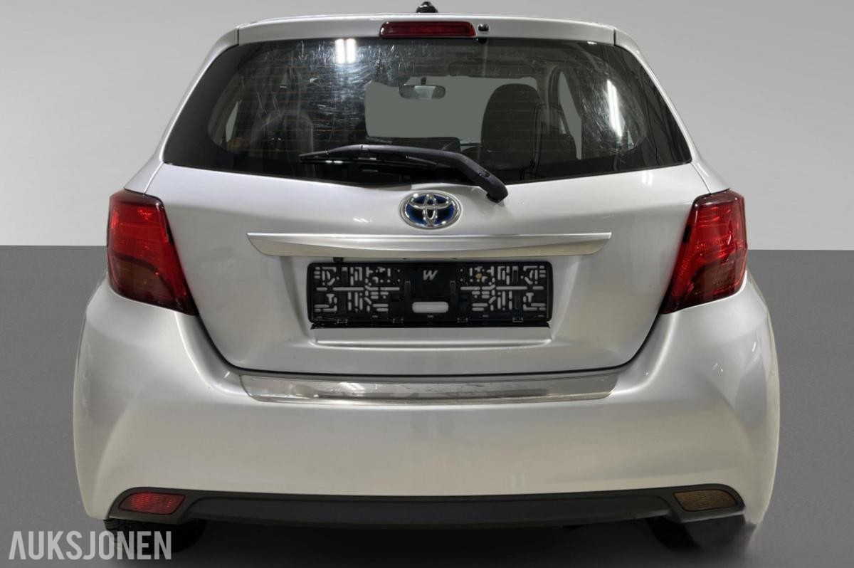 2015 Toyota Yaris, 1,5 Hybrid Active e-CVT Historikk, 166789km