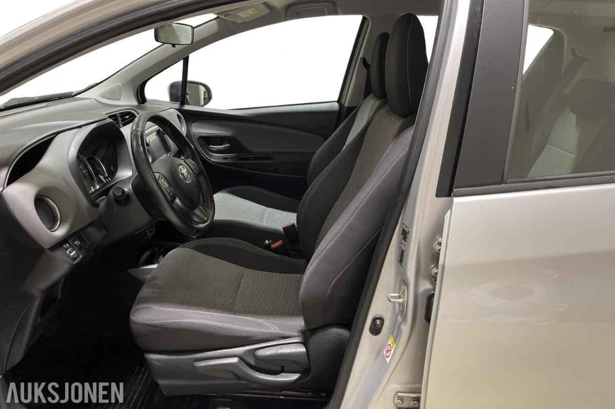 2015 Toyota Yaris, 1,5 Hybrid Active e-CVT Historikk, 166789km