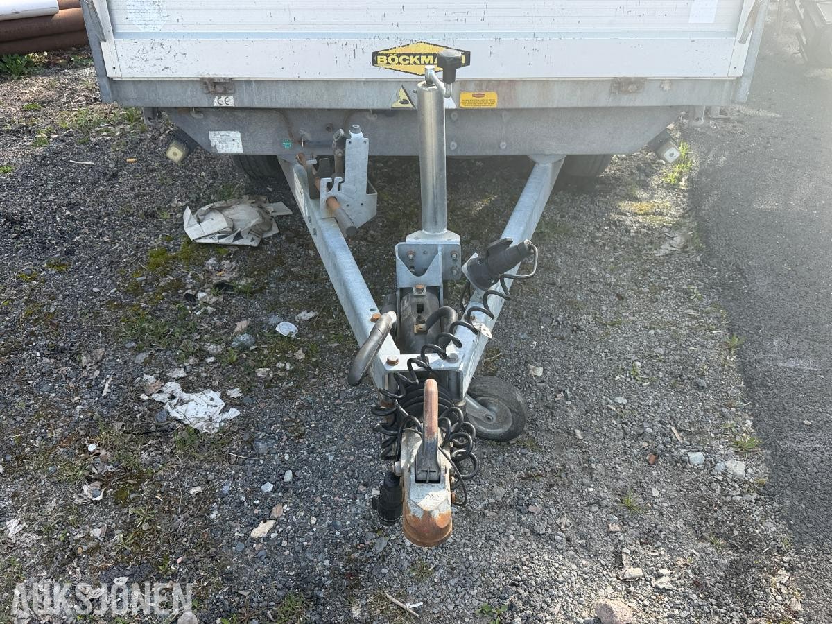 BÖCKMANN Tipphenger med 2464 kg nyttelast