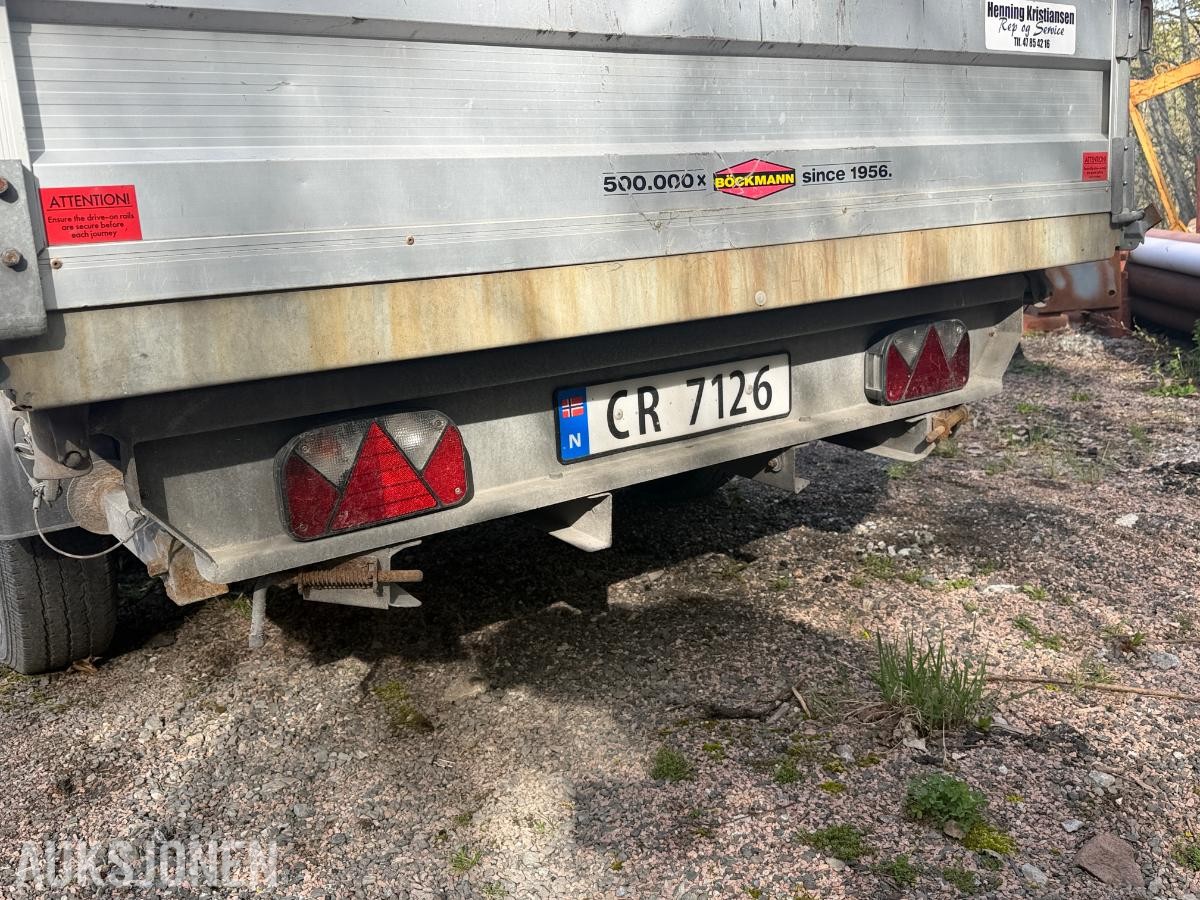 BÖCKMANN Tipphenger med 2464 kg nyttelast