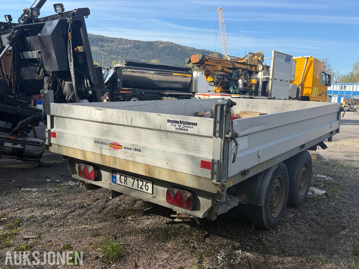BÖCKMANN Tipphenger med 2464 kg nyttelast