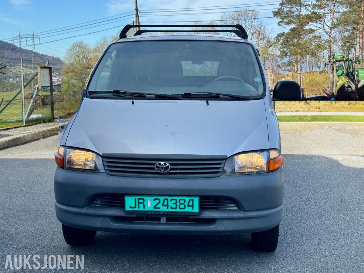 2002 Toyota HiAce 2.5 D – S/V Dekk - Km: 247 724