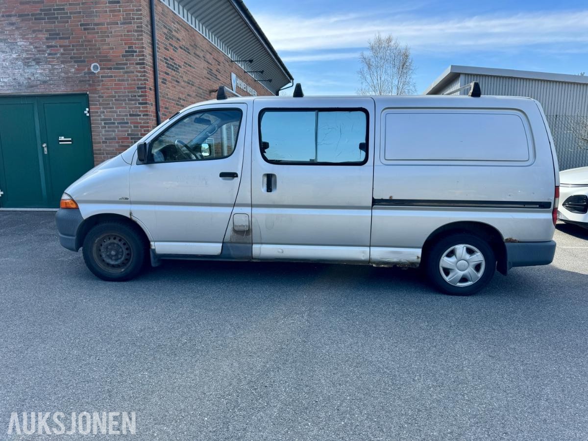 2002 Toyota HiAce 2.5 D – S/V Dekk - Km: 247 724