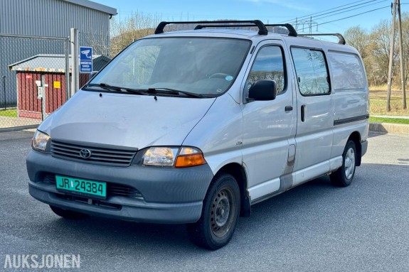 2002 Toyota HiAce 2.5 D – S/V Dekk - Km: 247 724