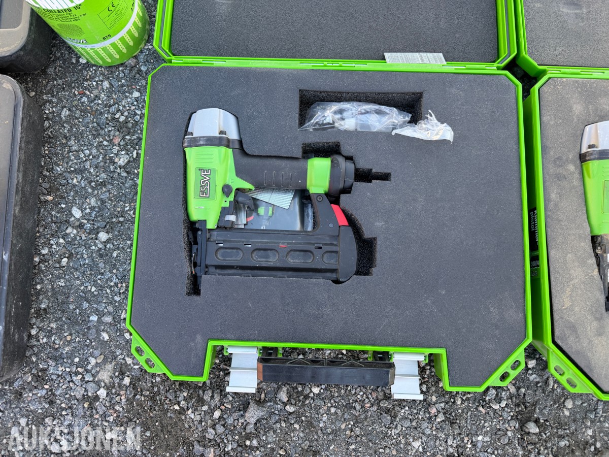 3 stk spikerpistoler – Essve - Bostitch – med spiker og kofferter
