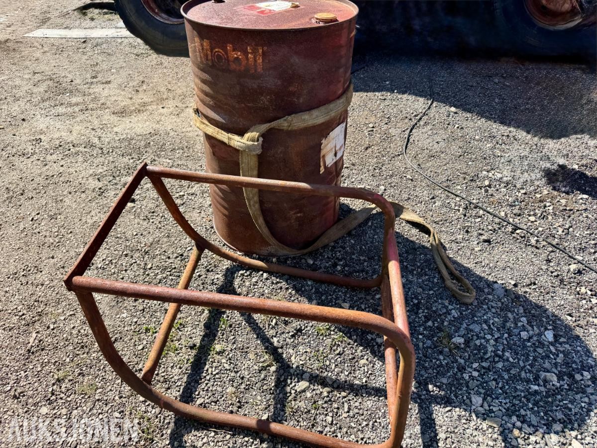 Mobil Girolje 200 L – Industrielt stålfat for verksted og lager