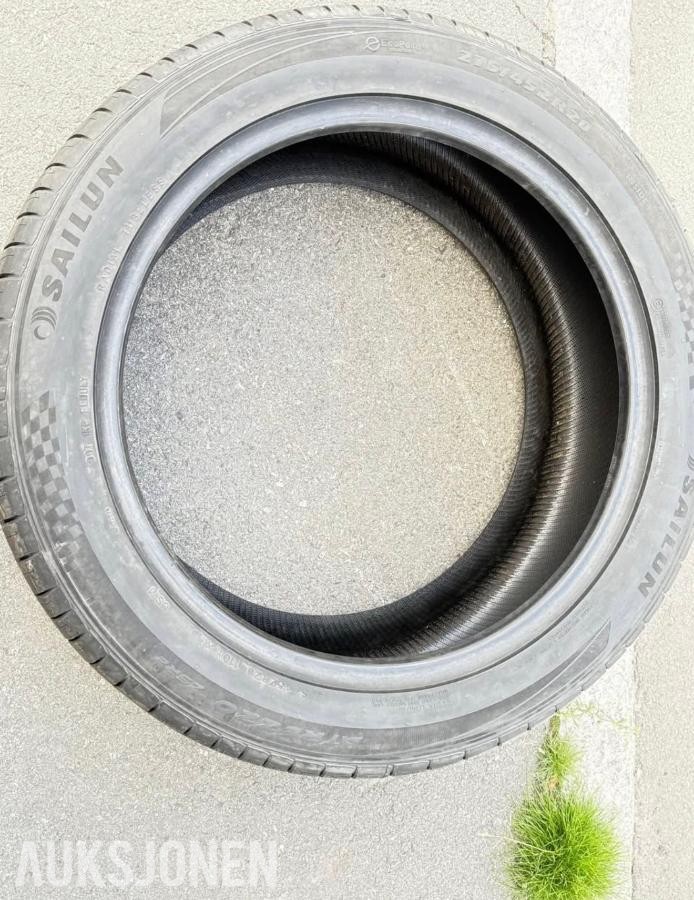 2 stk Sommerdekk 275/45Z R20