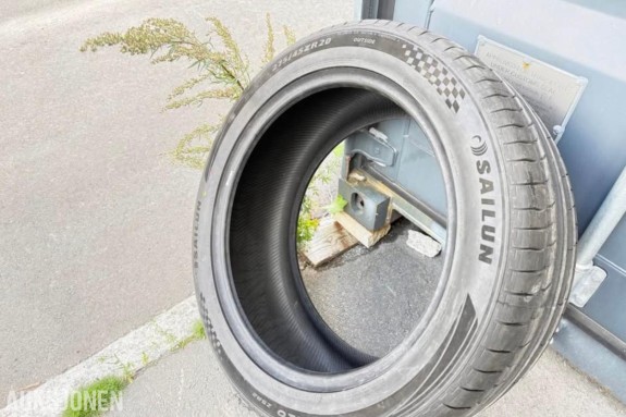 2 stk Sommerdekk 275/45Z R20