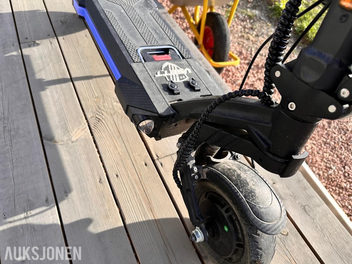2025 Elsparkesykkel - VSETT e-wheels 8 Apex