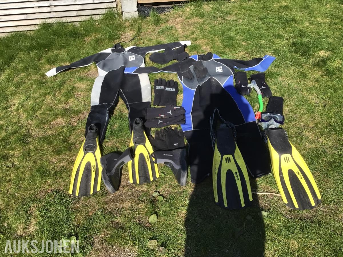 Various swimming/diving equipment Wet suits XL & L
