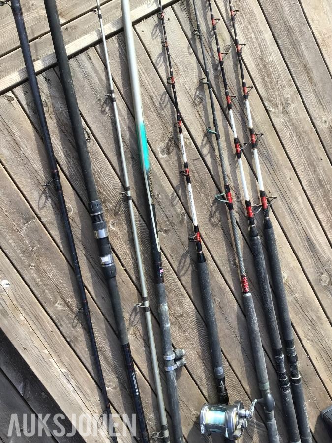 Diverse fiskeutstyr – sneller, stenger, pilker og sluker