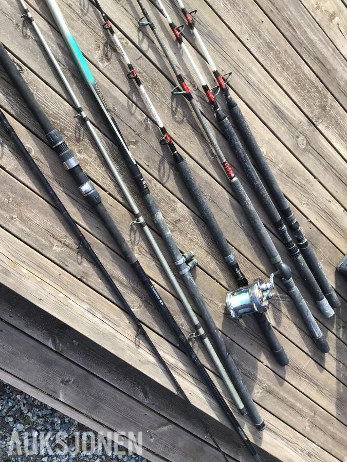 Diverse fiskeutstyr – sneller, stenger, pilker og sluker