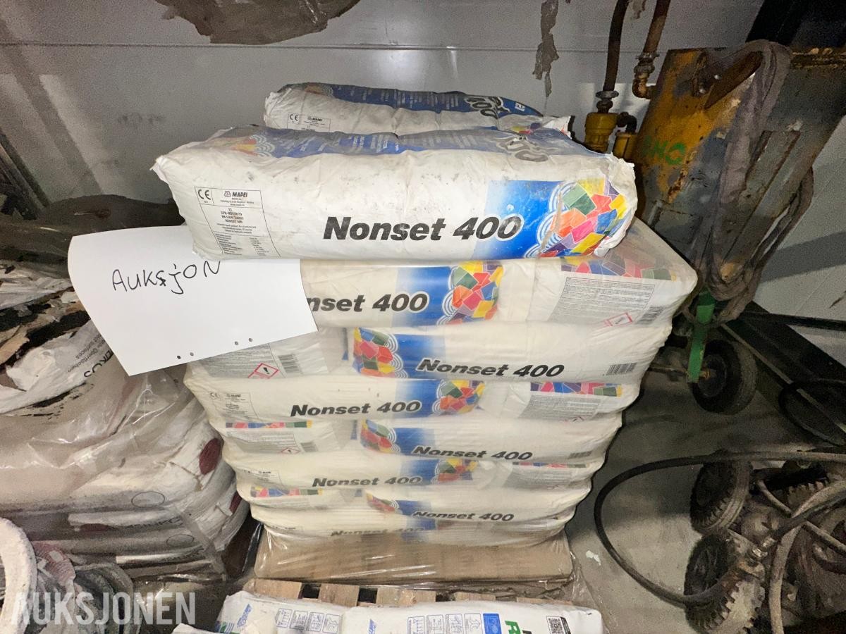 52 sekker Mapei Nonset Mørtel