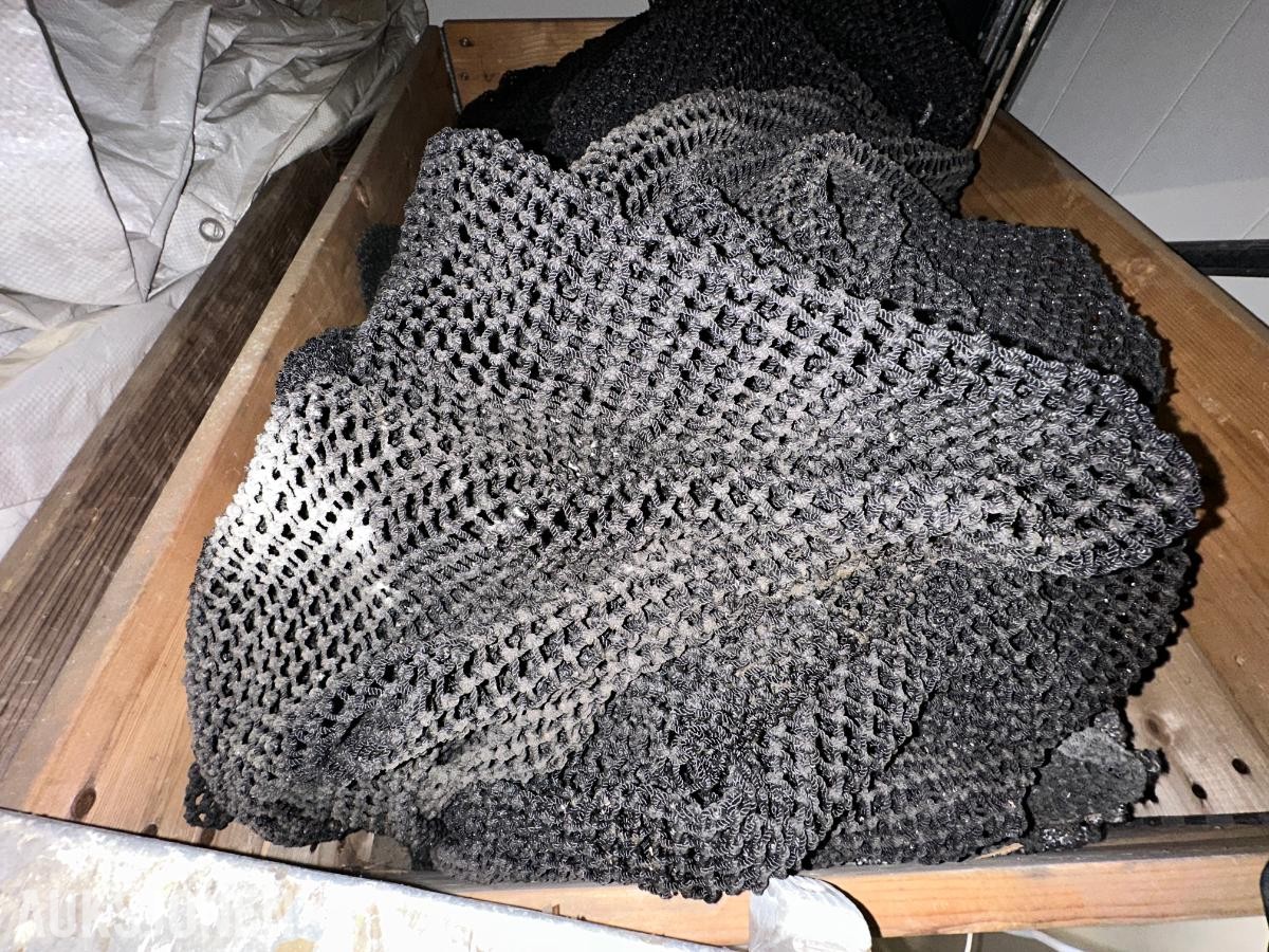 Skytenot i nylon – brukt – lagret i pall