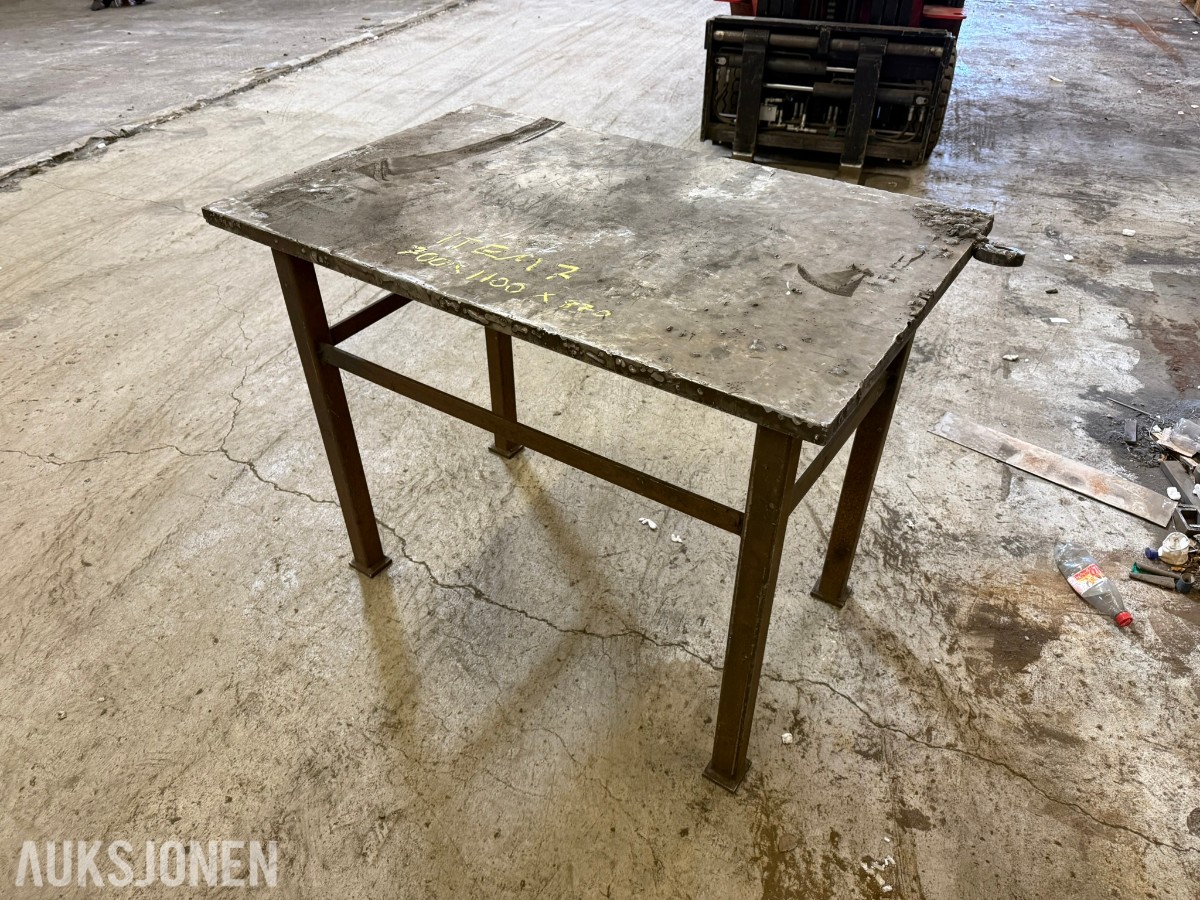 Kraftig Sveisebord 30mm 700x1100x900